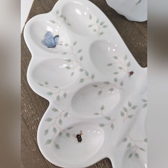 Lenox Butterfly Meadow Egg Platter Butterfly shape and Trivet set - Picture 4 of 7
